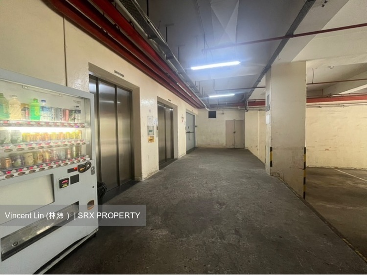 Kewalram Hillview (D23), Warehouse #592861001